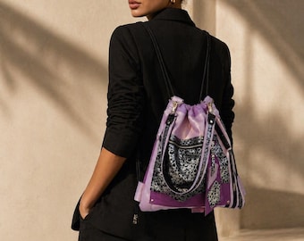 Zaino in pelle viola, grande zaino floreale stile boho per festival, elegante borsa a tracolla