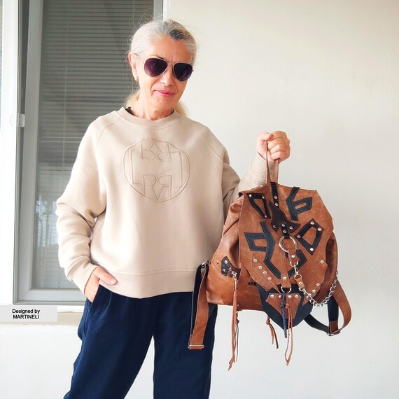 Brown Leather Backpack: Unisex Grunge Italian Travel  display picture 2