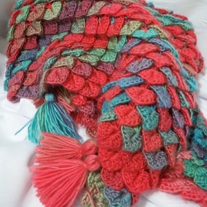 Tropical Triangle Dragonscale Shawl