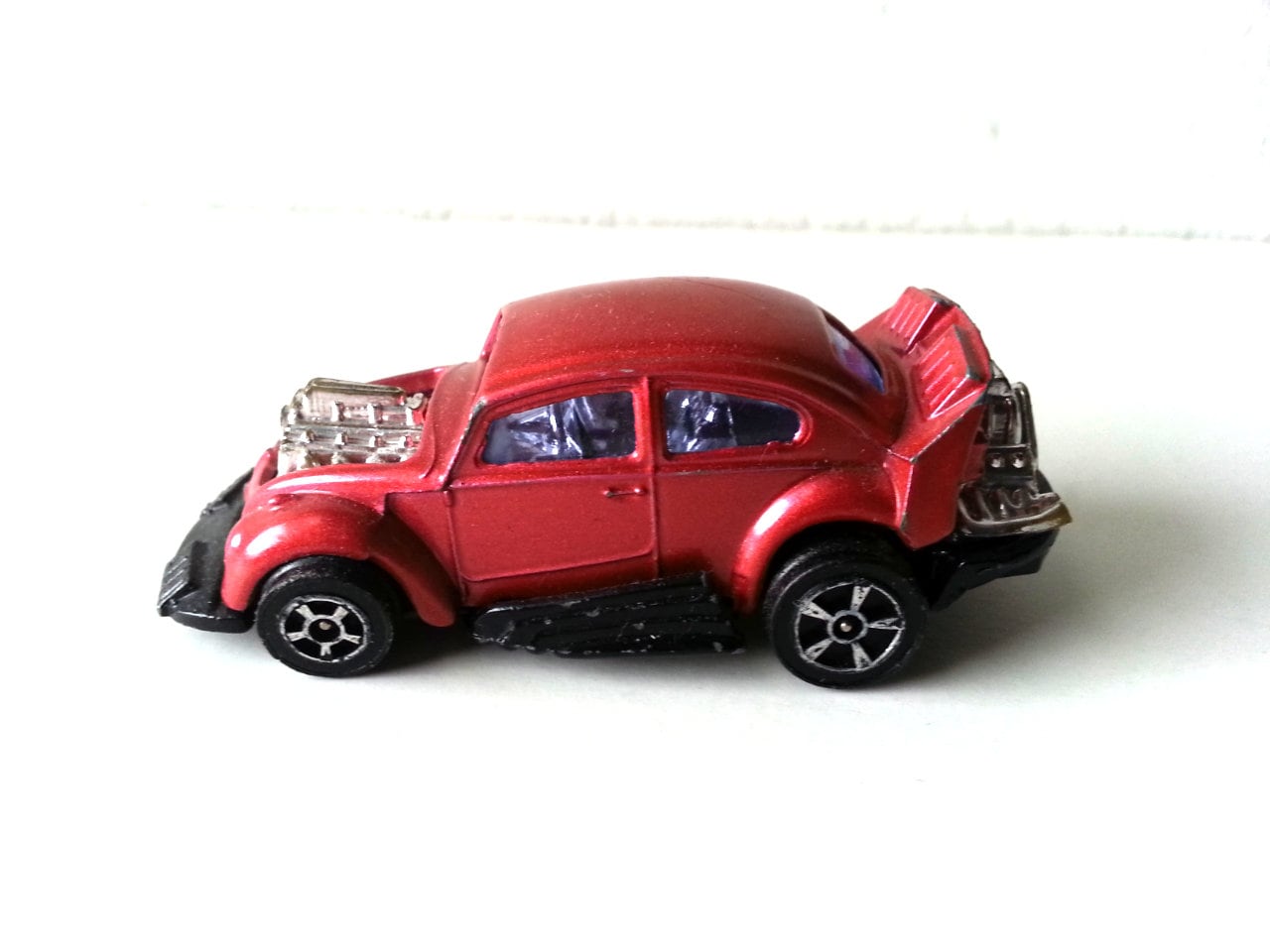The Beatlesミニカー13台 HotWheels Corgi s-l400.jpg