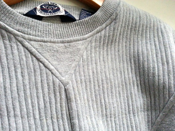 Vintage Sweatshirt | Gray Chevron | Knight'sbridg… - image 4