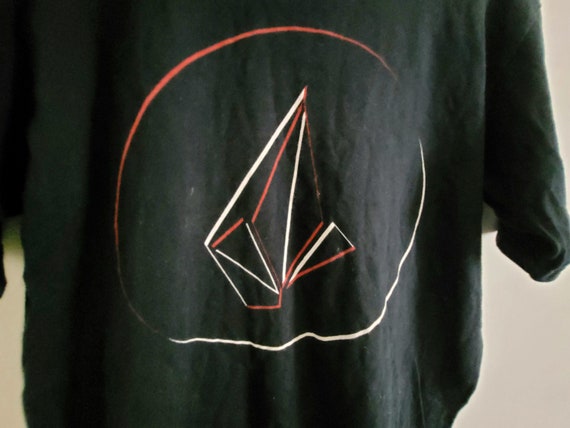 Vintage Volcom Tshirt | 2000's | Skating | Small - image 2