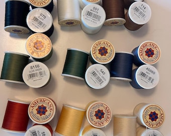 3er Set - Americana Quilting Garnrollen - 100% Glasierte Baumwolle - 3 lagig - 50 Gewicht - 137 Meter - 14 Farben