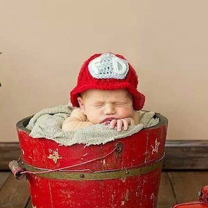 Fireman Hat, Crochet Fireman Hat, Baby Fireman Hat, Baby Firefighter Hat, Fireman Photo Prop, Firefighter Hat, Newborn Fireman Hat, Baby Hat