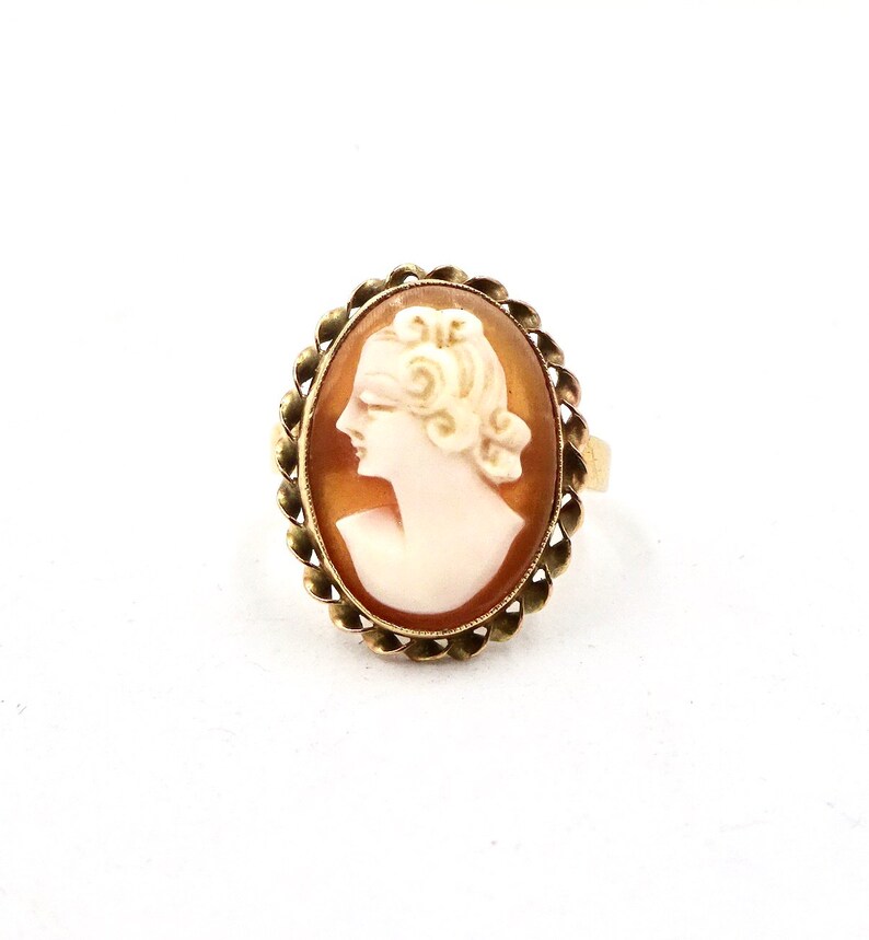 ANTIQUE CAMEO RING 14K Yellow Gold Art Deco Era Carved Shell Cameo Sz 1 Baby Ring Pinky Ring E254 image 1