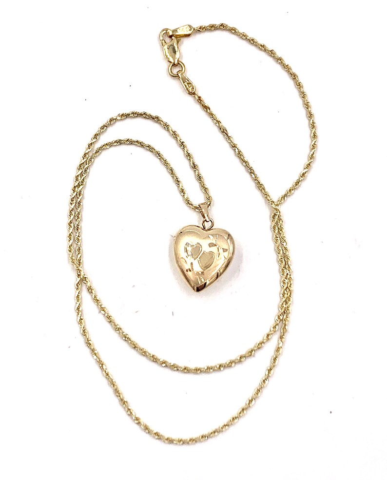 Vintage HEART LOCKET NECKLACE 14k Yellow Gold Etched Two - Etsy