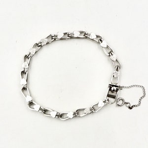 Vintage STERLING SILVER BRACELET Etched Hearts Links Valentine Starter Charm Bracelet E352