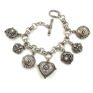 Pulsera vintage SAMARA CHARM con medallones de plata de ley y cierre de palanca de corazón de 8 pulgadas, Mark Wasserman