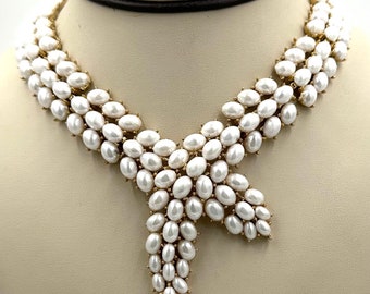 Vintage TRIFARI PEARL NECKLACE Gold Tone Faux Pearls