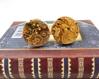 Up Cycle STEAMPUNK CUFFLINkS Vintage Pocket Watch Movements Cuff Links