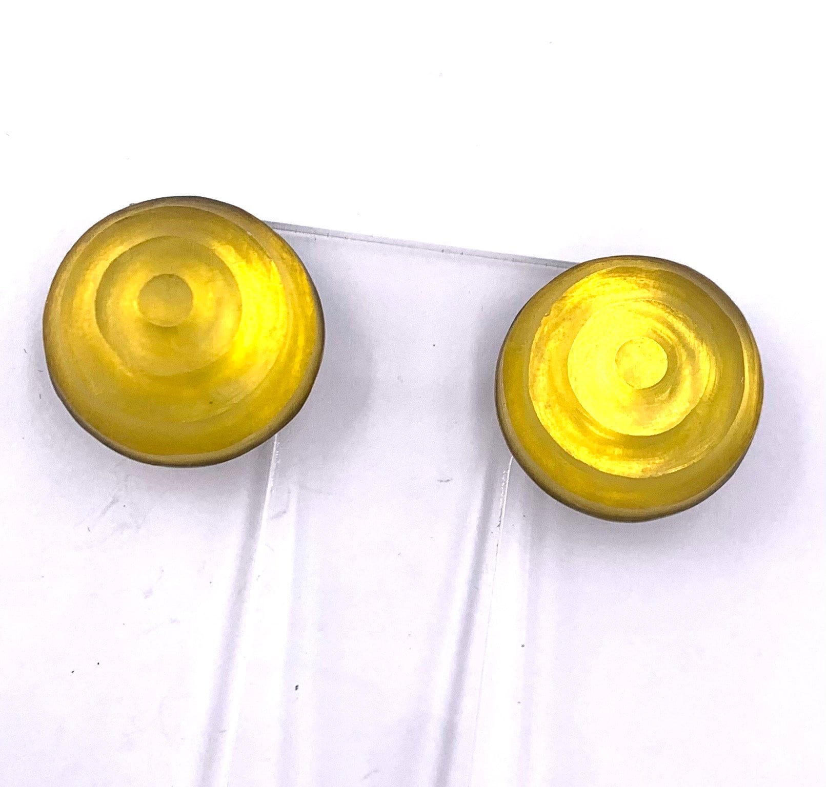 Vintage ALEXIS BITTAR Lemon Yellow Lucite Swirl Bubble Clip on 