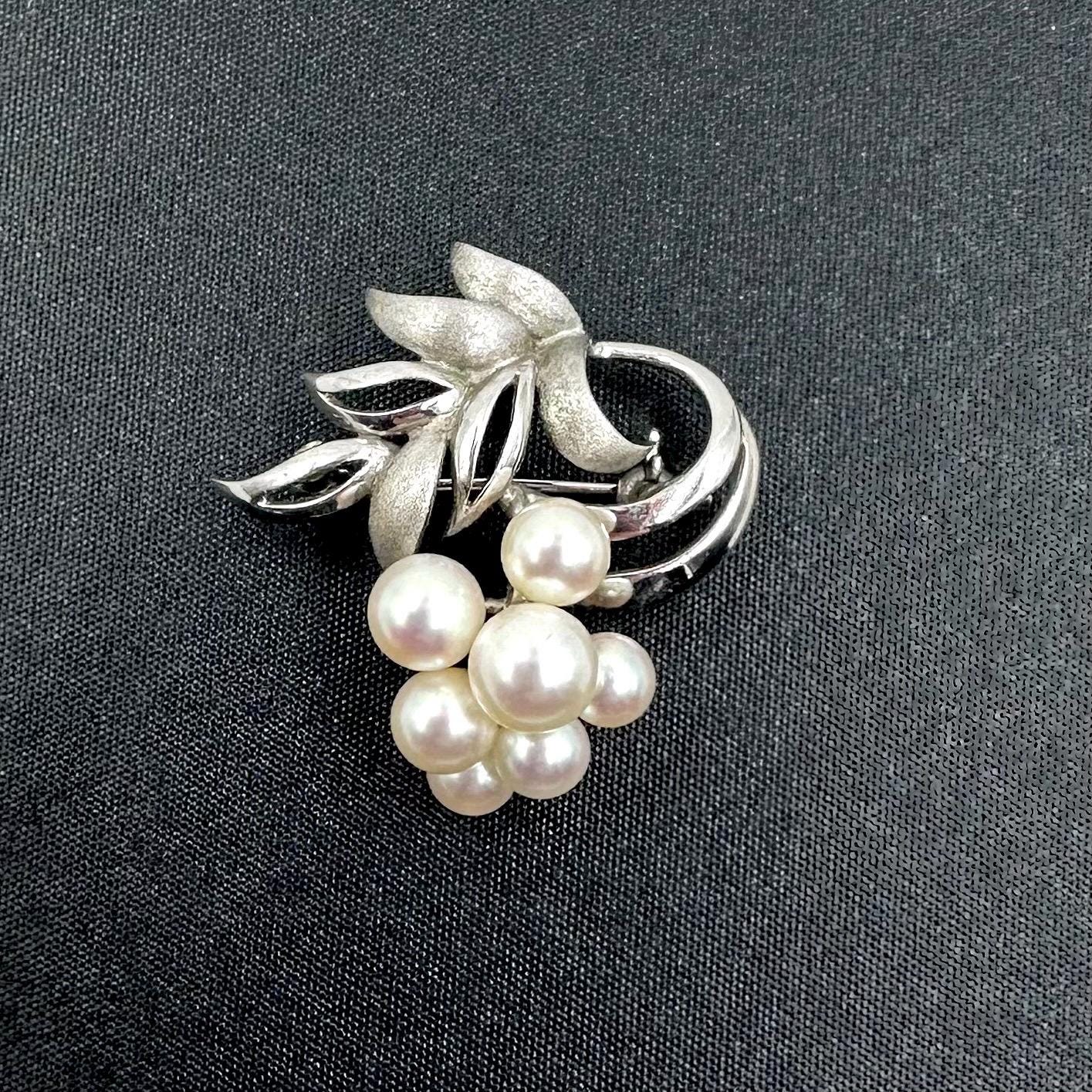 Mikimoto brooch - Etsy 日本