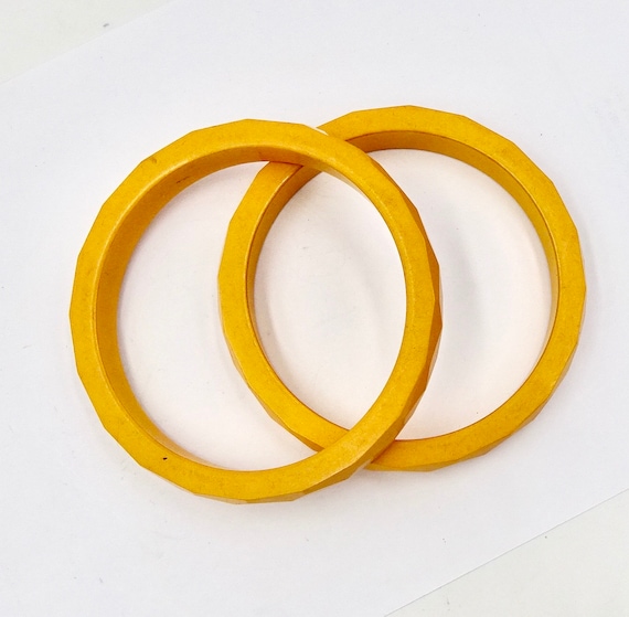 Vintage Bakelite Bangle Bracelets: Golden Butters… - image 6