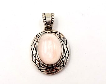 Vintage Sterling Silver Pink Shell Oval Pendant Southwestern Style