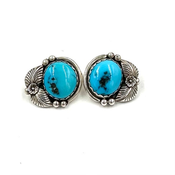 Absolutely Stupendous Vintage Navajo 'Big Green' Turquoise Native American Jewelry Silver Ring Absolutely Stupendous Vintage Navajo 'Big Green' Turquoise Native American Jewelry Silver Ring