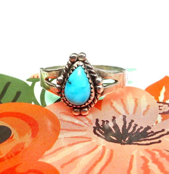 Puddles Of Turquoise Vintage Native American Navajo Sterling Silver Bracelet Puddles Of Turquoise Vintage Native American Navajo Sterling Silver Bracelet