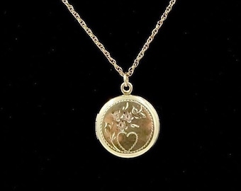 Vintage STERLING SILVER LOCKET Gold Filled Necklace Photo Locket Pendant E144