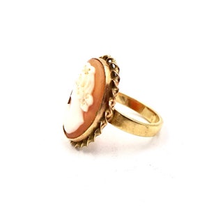 ANTIQUE CAMEO RING 14K Yellow Gold Art Deco Era Carved Shell Cameo Sz 1 Baby Ring Pinky Ring E254 image 3