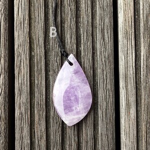 Natural Lavender Amethyst (Madagascar) freeform pendant (ETP00147) image 3
