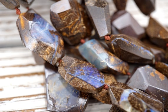Boulder Opal freeform faceted beads (ETB01583) Rarestone