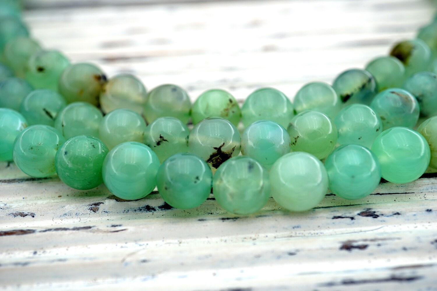 Chrysoprase 8-9mm Round Beads ETB01102 Unique Jewelry