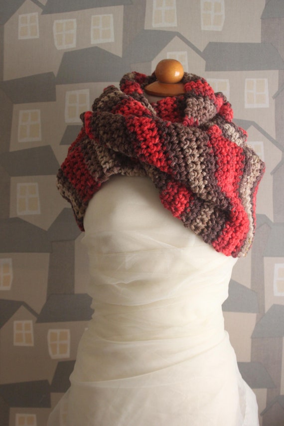 Unisex Crochet Shawl, Handmade Wool Scarf, Chunky Red and Brown Crochet Wool Loop