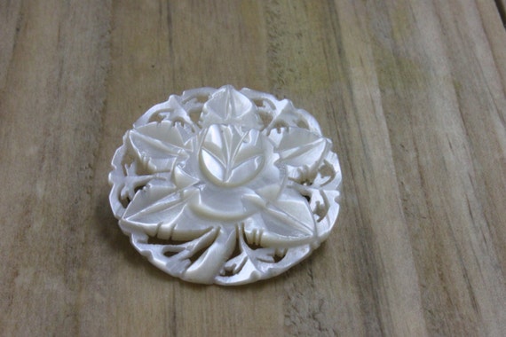 CARVED VINTAGE 80's BROOCH, Mother of Pearl Vintage Brooch