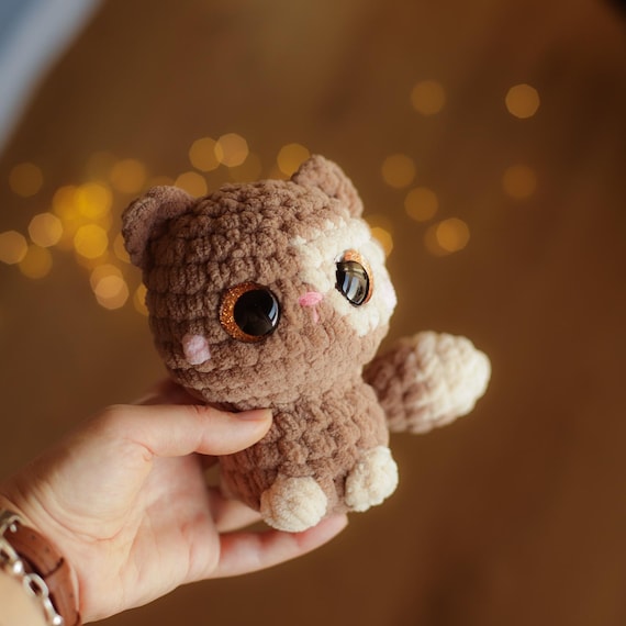 Kitten LOW SEW crochet pattern kawaii plushie amigurumi soft toy