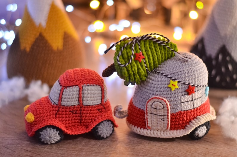 Red car Crochet pattern amigurumi Trailer Christmas decor tree pdf image 2