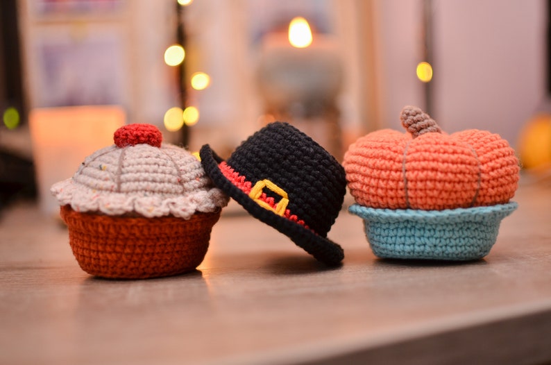 Crochet pattern Pie Pumpkin Hat Thanksgiving Day Amigurumi pdf image 1