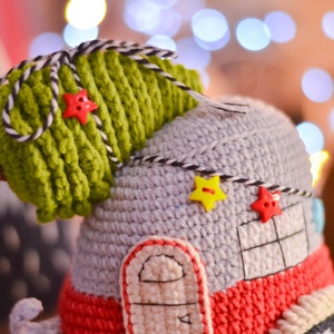 Red car Crochet pattern amigurumi Trailer Christmas decor tree pdf image 3