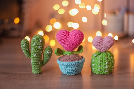 Hkelanleitung Valentinstag Herz Blume im Topf Kaktus pdf amigurumi - Etsy  sterreich
