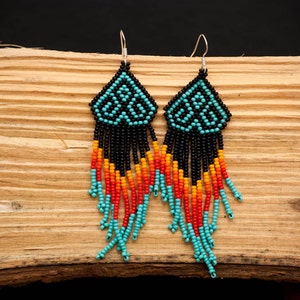 Medusa beaded earrings - Traditional mexican huichol design