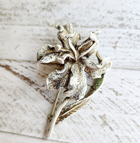 Etsy brooch discount