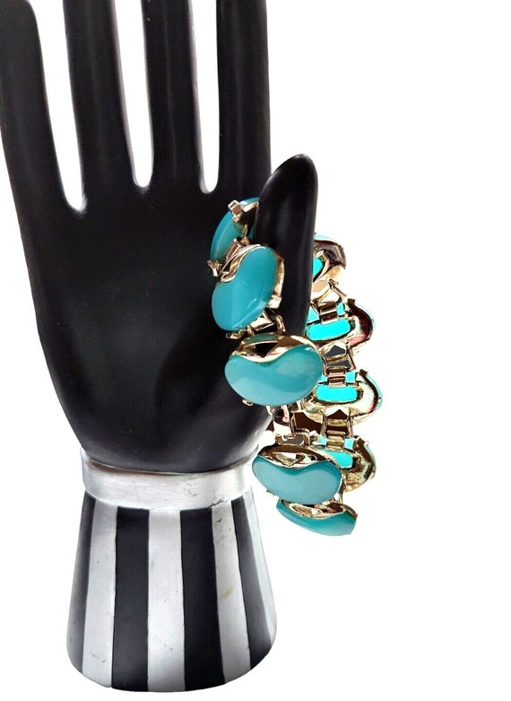 Thermoset Vintage Turquoise Colored Bracelet