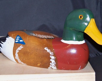 Vintage Duck Decoy, handmade and hand painted.   ---  #C140178