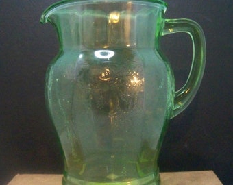 Cameo Green, 56 Oz Pitcher-- by ANCHOR HOCKING  (Does Have Crack)   ---   #C140270
