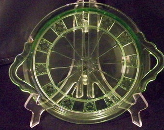 Handled Tray Doric Green by JEANNETTE Depression Glass  ---  #C140176