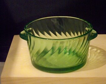 Spiral Green Butter Tub by ANCHOR HOCKING  ---  #C140172