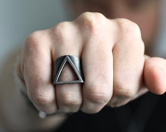 Triangle Cutout Ring in Antique Silver - Men's Ring - Men's Band - Stainless Steel Ring - Men's Jewelry - Rings for Men by Modern Out