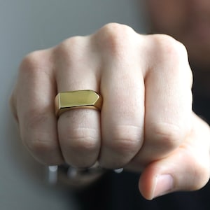 Direct Ring in Gold - Men's Ring - Men's Modern Ring - Stainless Steel Ring - Men's Jewelry - Gold Rings for Men by Modern Out