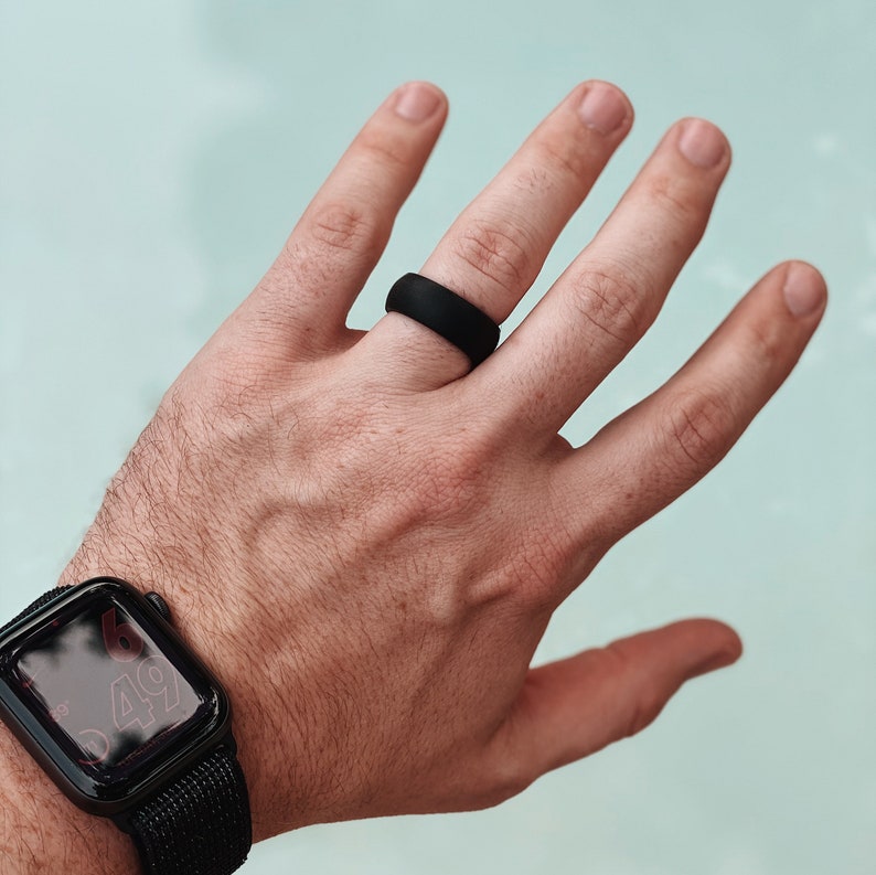 by Modern Out Black Silicone MODO Active Ring