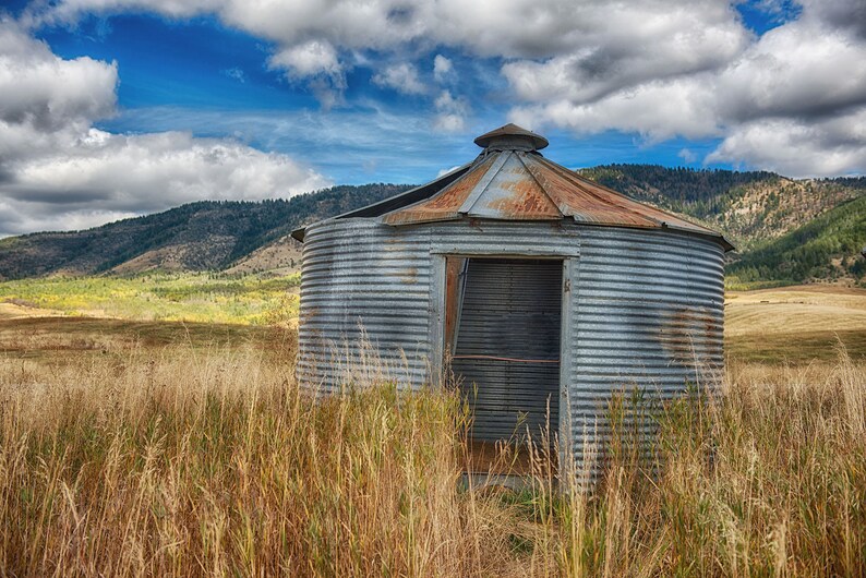 The Corn Crib Landscape Photography Forgotten Barn and Silos