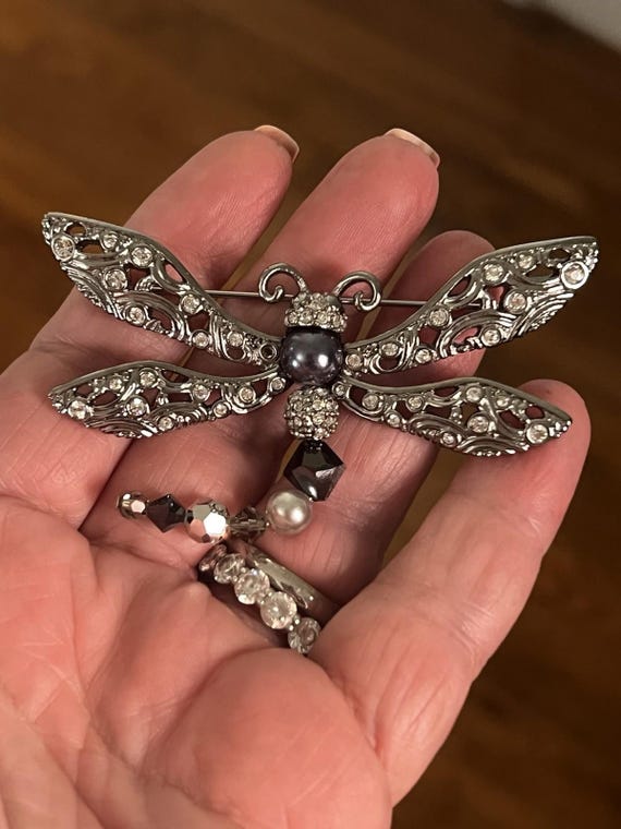 Vintage signed SWAROVSKI - rhinestone SHOE shaped PIN  Vintage signed Swarovski brooch display picture 1