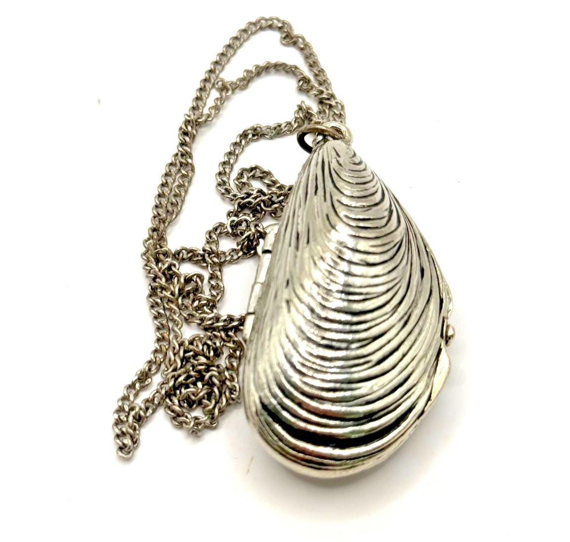 Estee Lauder Locket - Etsy