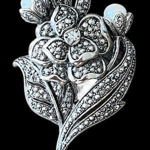 Vintage Signed Kenneth Jay Lane KJL for Avon Marcasite Pearl Flower Brooch Pin