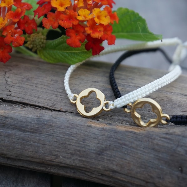 Quatrefoil Clover Macrame Bracelet