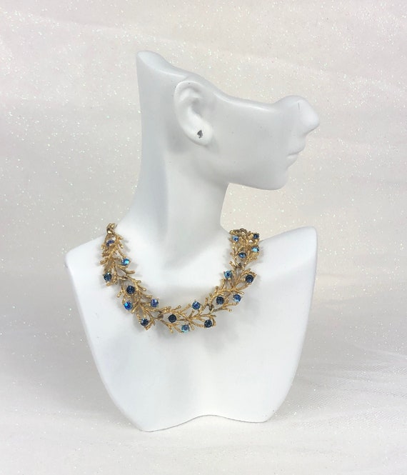 Gorgeous Lisner 1950s Necklace