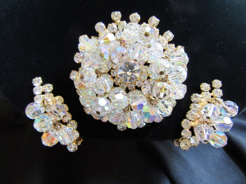 D/&E aka Juliana Crystal Rhinestone Brooch and Earrings Dangle Beads AB Aurora Borealis