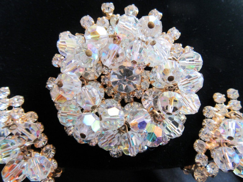 D/&E aka Juliana Crystal Rhinestone Brooch and Earrings Dangle Beads AB Aurora Borealis